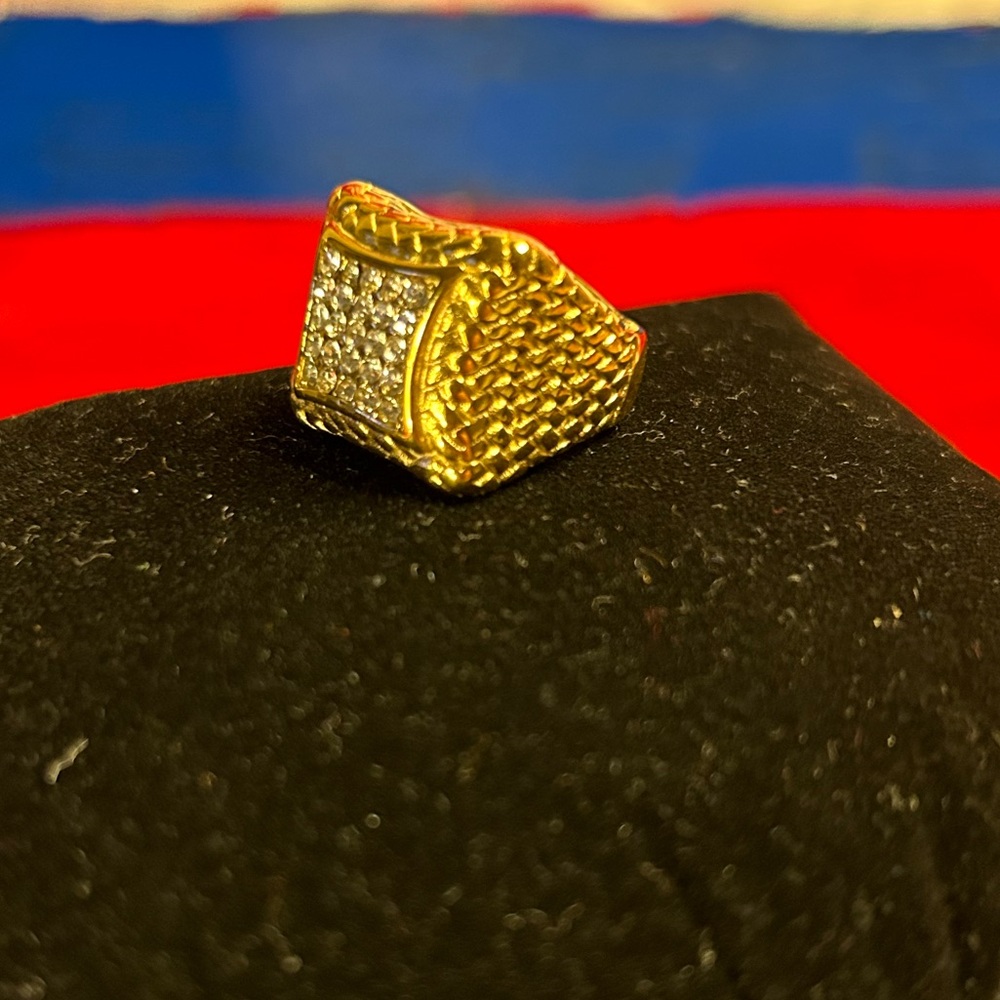 Solid Mens “Scale Skin” quality ring - Picture 4 of 10